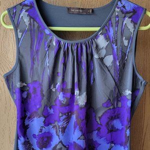 The Limited Sleeveless Top Size M